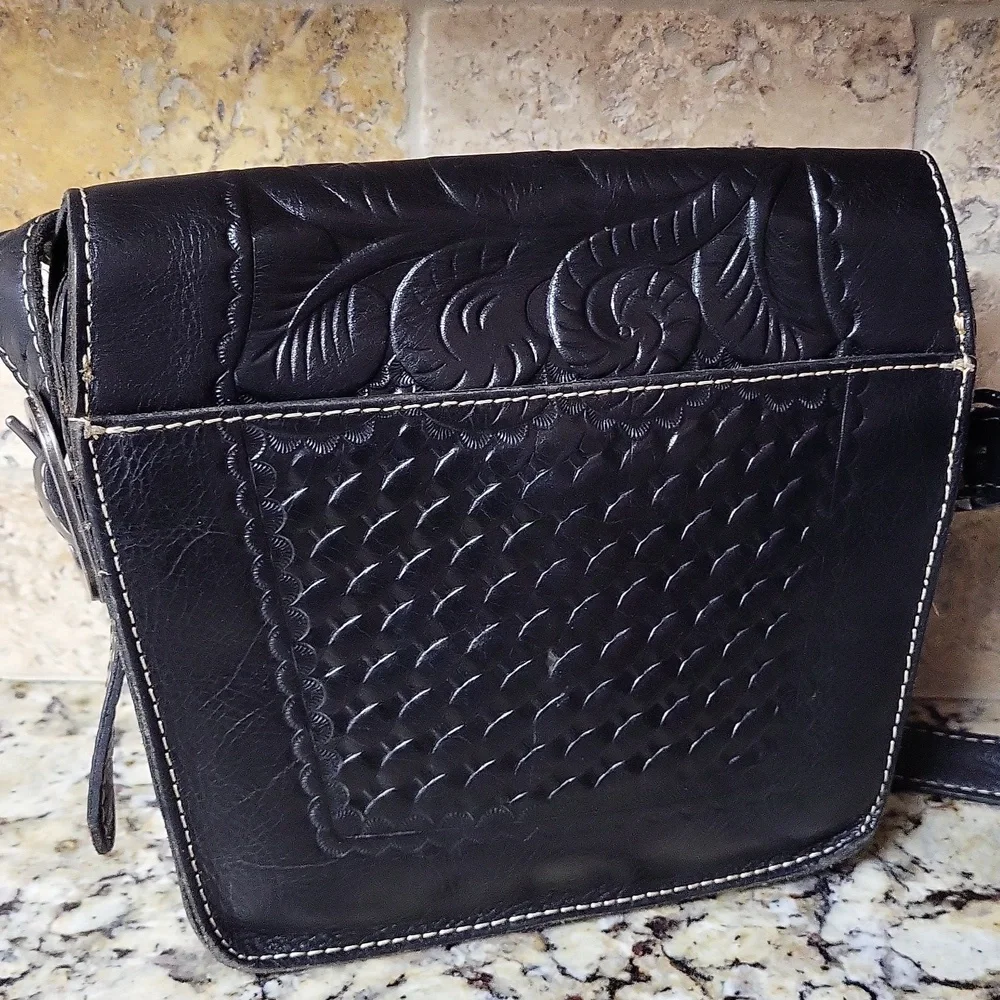 Patricia Nash Black Crossbody - Picture 4 of 12